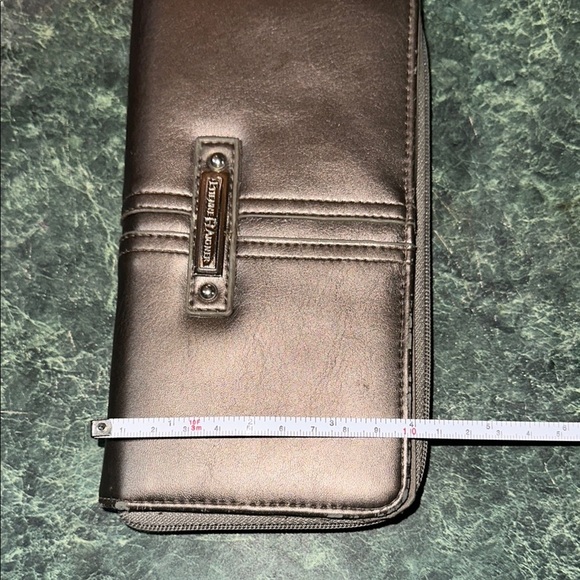 Etienne Aigner DELTA style 2421X Metallic Brown Zip Around Wallet - Picture 16 of 16